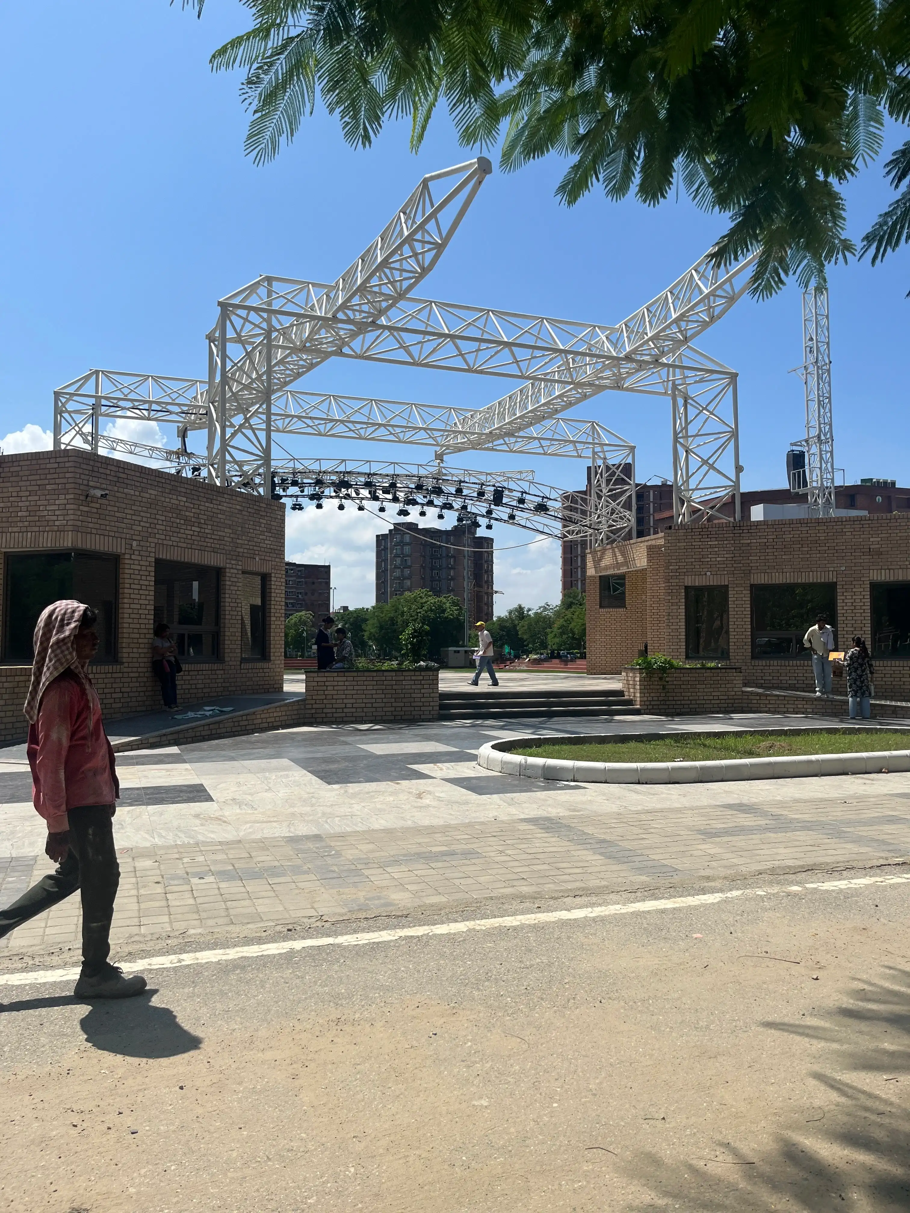 Sharda University, School of Dental Sciences Greater Noida Campus photo 4